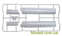 AMODEL 72001 Збірна пластикова модель ударно-розвідувального бомбардувальника-ракетоносця Т-4 "Сотка"