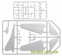 ART Model 7210 Пластикова модель навчально-бойового літака Мікоян МіГ-23УБ