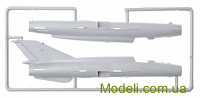 Condor 7201 Модель для складання літака МіГ-21 біс Fishbed-N 