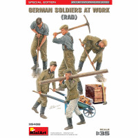 Німецьки військові "Імперської служби праці" за роботою (Спеціальне видання)