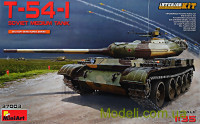 Радянський середній танк T-54-1 з повним інтер'єром