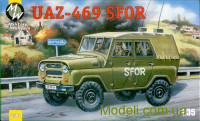 MW3507 UAZ-469 SFOR/KFOR Soviet army car