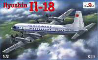 Пассажирский самолет Ильюшин Ил-18