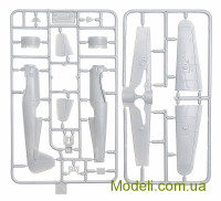 AMODEL 72168 Сборная модель истребителя IAR-80C