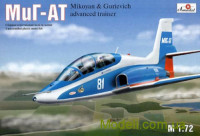 Навчально-бойовий літак МіГ-АТ