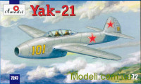 Учебно-тренировочный самолет Як-21 