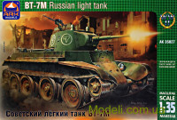 Русский легкий танк БТ-7М