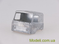 AVD Models 7040 Сборная модель 1:43 МАЗ-6422 с полуприцепом МАЗ-9506-30