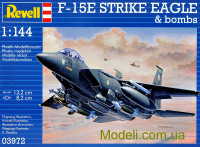 Бомбардировщик F-15E Strike Eagle с бомбами