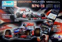 Подарочный набор с автомобилями Vodafone McLaren Mercedes MP4-25 "Hamilton и Button"