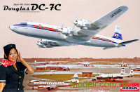 Самолет DC-7C Японские авиалинии