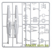 Unimodels 101 Советский пикирующий бомбардировщик Пе-2 (1 серия) - сборная пластиковая модель самолета