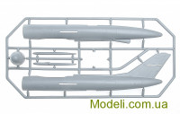 AMODEL 72143 Модель літака: Яковлев Як-25M