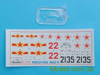 AMODEL 7299 Збірна модель радянського винищувача МіГ-9 в масштабі 1 / 72