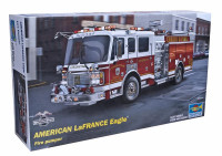 TRUMPETER Збірна модель пожежної машини LaFrance Eagle  2002