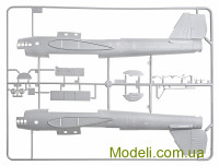 ZVEZDA 7264 Купити масштабну модель бомбардувальника Пе-8